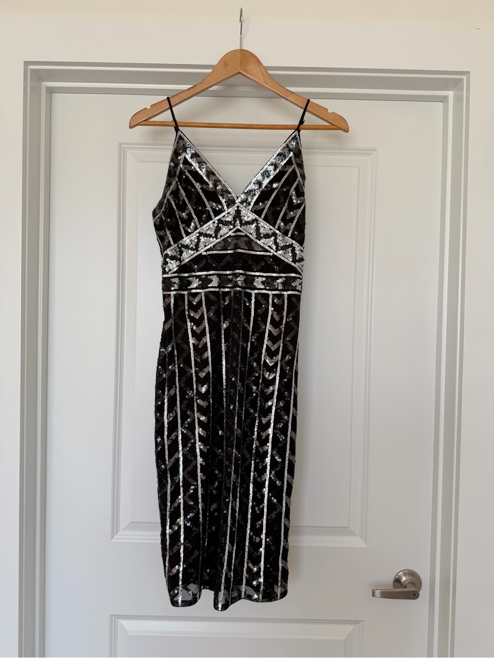 Express Black Silver Sequin Art Deco Midi Dress Size M